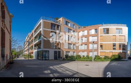 Nanterre, Frankreich - 04 11 2025: Bezirk Nanterre. Panoramablick auf Wohngebäude und Straßenviertel Stockfoto