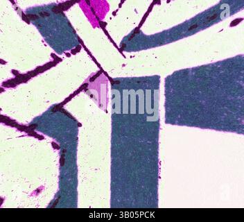 Eine lebendige abstrakte Komposition mit sich kreuzenden Linien und kräftigen Farben, die ein dynamisches Zusammenspiel von Formen und Texturen schafft. Die fließende Bewegung zieht den Blick ins Auge und weckt ein Gefühl von Energie und Spontanität. Ein kompliziertes geometrisches Design mit geschwungenen und eckigen Linien, die in lila und weißen Tönen überlagert sind, schafft ein visuell ansprechendes Muster mit einem dynamischen Zusammenspiel von Formen. Klassische Kunst mit modernem Touch, neu interpretiert von Artotop, transformiertes maurisches Ornament, Klassische Kunst mit modernem Touch, neu interpretiert von Artotop Stockfoto