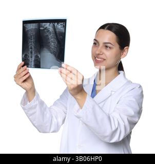 Arzt untersucht MRT-Scan auf weißem Hintergrund Stockfoto