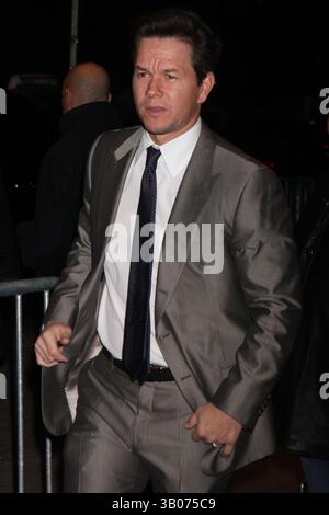 10. Dezember 2010 - New York, New York, USA - MARK WAHLBERG bei einer Vorführung des FIGHTER im SVA Theater in New York City am 12. 10. 2010. 2010..K66400HMc(Bild: © Henry McGee/Globe Photos/ZUMAPRESS.com) Stockfoto