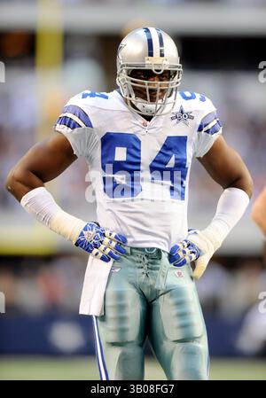 19. Dezember 2010: Dallas Cowboys Linebacker DeMarcus Ware #94 während eines NFL-Fußballspiels zwischen den Dallas Cowboys und den Washington Redskins im Cowboys Stadium in Arlington besiegte TX Dallas Washington 33–30 (Credit Image: © Albert Pena/Cal Sport Media/ZUMAPRESS.com) Stockfoto
