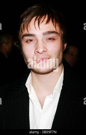 12. November 2007: New York, New York, USA - ED WESTWICK KOMMT AM 11. Dezember 2007 ZUR PREMIERE DES NEBELS IM ZIEGFELD THEATER IN NEW YORK. / 2007..K55553HMC(Bild: © Henry McGee/Globe Photos/ZUMAPRESS.com) Stockfoto