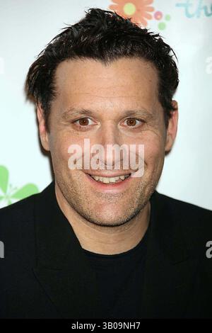 13. Januar 2006 - New York, New York, USA - ISAAC MIZRAHI BEI BARFOOT IN THE PARK CAST CALL AM SECOND STAGE THEATRE IN NEW YORK New YORK AM 12. Januar 2006. / 2006...K46377HMC(Bild: © Henry McGee/Globe Photos/ZUMAPRESS.com) Stockfoto