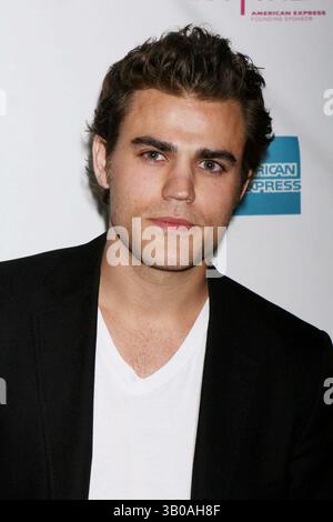24. APRIL 2008 - NEW YORK, NEW YORK, USA - PAUL WESLEY KOMMT AM 24. APRIL 2008 AUF DEM TRIBECA FILM FESTIVAL ZUR PREMIERE VON KILLER MOVIE IN DER AMC 19TH STREET IN NEW YORK, NEW YORK. / 2008..K58100HMC(Bild: © Henry McGee/Globe Photos/ZUMAPRESS.com) Stockfoto
