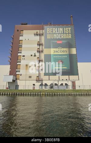 Jacobs Kroenung, Coffee Roasting, Jacobs Douwe Egberts (JDE), Chris-Gueffroy-Allee, Neukoelln, Berlin, Deutschland, Europa Stockfoto