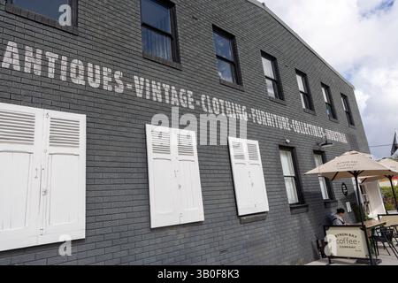 Bowral, Australien, Dirty Janes Antiquitätenmarkt und Sammlerstücke in Green Lane Bowral, South Highlands, NSW, Australien Stockfoto