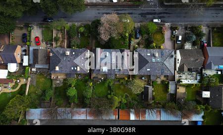 4K-Luftaufnahme in den Wirral-Gebieten von Birkenhead, Wallasey, New Brighton, West Kirby, Arrowe und Oxton. Stockfoto