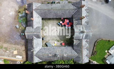 4K-Luftaufnahme in den Wirral-Gebieten von Birkenhead, Wallasey, New Brighton, West Kirby, Arrowe und Oxton. Stockfoto