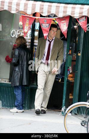 7. November 2006 - New York, New York, USA - K50631JBB.RYAN REYNOLDS VOR ORT DREHTE DEN FILM '' DEFINITIV, VIELLEICHT ''. .83ST UND COLUMBUS AVE, NEW YORK NEW YORK..11-07-2006 . - 2006.(Bild: © John Barrett/Globe Photos/ZUMAPRESS.com) Stockfoto