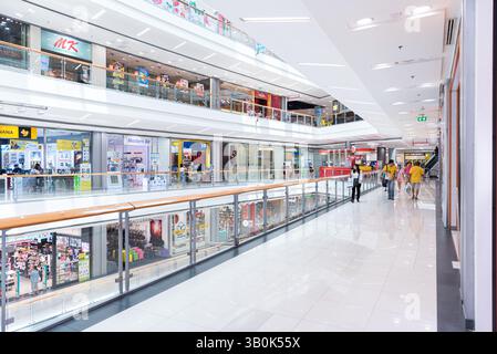Bangkok, Thailand - 18. Mai 2019 : ein unbekanntes Kaufhaus oder Einkaufszentrum ist ein beliebtes Ziel für Spaziergänge und entspannende Familienurlaube. Stockfoto