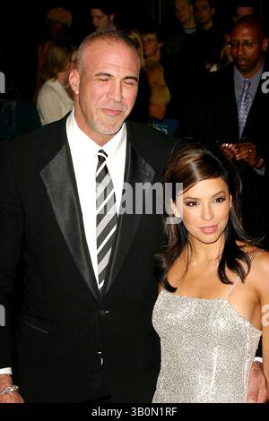 28. Oktober 2004 - New York, New York, USA - I9265JZ.21ST JÄHRLICHE NACHT DER STARS. CIPRIANI RESTAURANT, NEW YORK New YORK. .10/28/2004. / 2004.EVA LONGORIA(Bild: © John Zissel/Globe Photos/ZUMAPRESS.com) Stockfoto