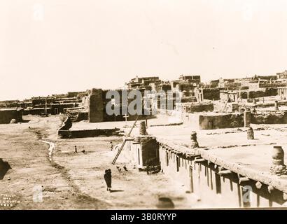1927: New Mexico, USA: Zuni Pueblo Village. (Kreditbild: © BuyEnlarge/ZUMAPRESS.com) Stockfoto