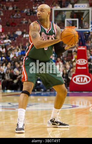 14. Januar 2011: Milwaukee Bucks bezwingt Drew Gooden (0) im NBA-Spiel zwischen den Milwaukee Bucks und den Philadelphia 76ers im Wells Fargo Center in Philadelphia, Pennsylvania. The 76ers Beat the Bucks, 95-94.(Bild: © Chris Szagola/Cal Sport Media/ZUMAPRESS.com) Stockfoto