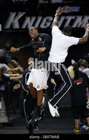 29. Januar 2011: Central Florida Stürmer Keith Clanton (33) vor der First Half Mens Conference USA NCAA Basketballspiel Action zwischen den UAB Blazers und den Central Florida Knights in der UCF Arena Orlando, FL. (Bild: © Romeo Guzman/Cal Sport Media/ZUMAPRESS.com) Stockfoto