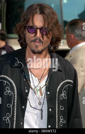 27. Juli 2006 - New York, New York, USA - I10975KBA.JOHNNY DEPP KOMMT IN DER LETTERMAN SHOW ED SULLIVAN THEATRE, NEW YORK. 07-27-2006 - - 2006.JOHNNY DEPP....I.(Bild: © Ken Babolocsay/Globe photos/ZUMAPRESS.com) Stockfoto