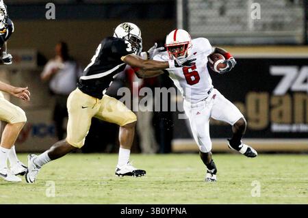 11. September 2010: North Carolina State Wide Receiver T.J. Graham (6) während der NCAA Football-Action zwischen North Carolina State Wolfpack und den Central Florida Knights. NC State besiegte Central Florida mit 28:21im Bright House Network Stadium in Orlando, FL. (Bild: © Romeo Guzman/Cal Sport Media/ZUMApress.com) Stockfoto