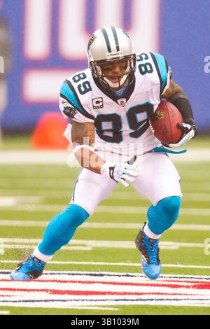 12. September 2010: Steve Smith (89), der mit dem Ball im New Meadowlands Stadium in East Rutherford, New Jersey, spielte mit dem Ball während des Spiels zwischen den Carolina Panthers und den New York Giants. The Giants Beat the Panthers, 31-18.(Bild: © Chris Szagola/Cal Sport Media/ZUMApress.com) Stockfoto