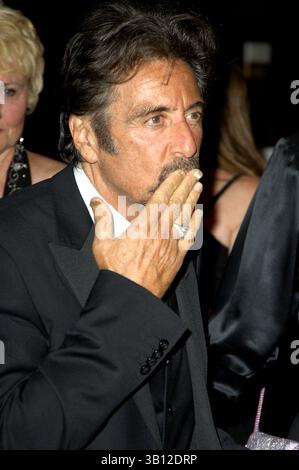Oktober 2005 - Hollywood, Kalifornien, USA - BEVERLY HILLS, CA 21. OKTOBER 2005 (SSI) -. Schauspieler Al Pacino, Preisträger des Abends posiert für Fotografen während der 20. Jährlichen American Cinematheque Award Gala, die am 21. Oktober 2005 im Beverly Hilton Hotel in Beverly Hills, Kalifornien, stattfand. . / 2005.K45645MG(Bild: © Michael Germana/Globe Photos/ZUMAPRESS.com) Stockfoto