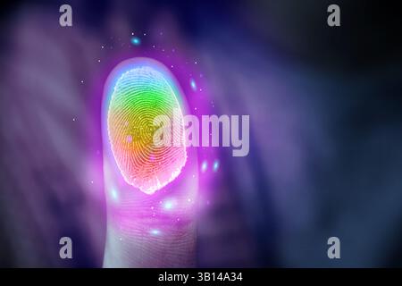 Farbenfroher Fingerabdruck bleibt auf der Oberfläche, während die Frau ihren Finger auf den Scanner drückt, Nahaufnahme Stockfoto