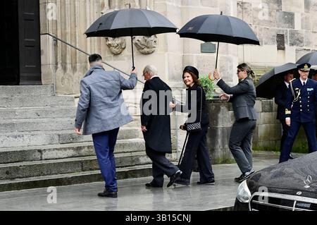 König Carl Gustaf von Schweden und Königin Silvia von Schweden bei der Trauerfeier für Andreas Prinz von Sachsen-Coburg und Gotha in Coburg in der Morizkirche. Coburg, 24.04.2025 Stockfoto