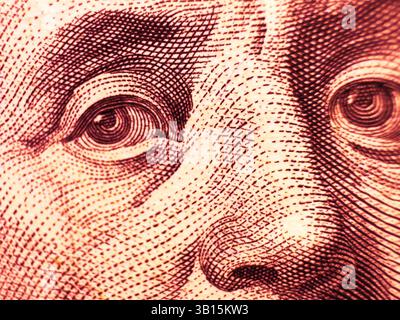 Benjamin Franklin steht vor uns 100-Dollar-Scheine, isoliert, us-Geldnähe. Hochwertige Fotos Stockfoto