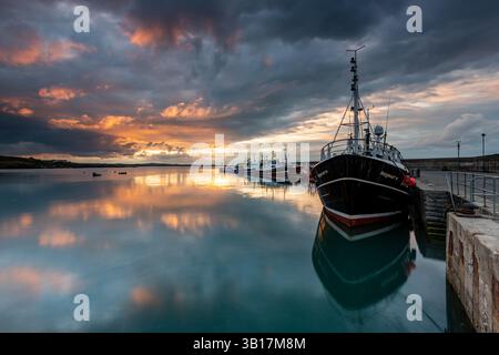 Sky Reflections, Clogherhead, Oriel Port, County Louth, Republik Irland Stockfoto