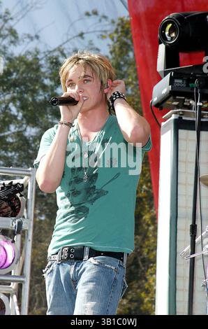 13. AUGUST 2005 - HOLLYWOOD, KALIFORNIEN, USA - K44539EG.JESSE MCCARTNEY GIBT EIN KOSTENLOSES KONZERT IM COLISEUM IN LOS ANGELES, CA. 8.-13. AUGUST 2005. - 2005(Kreditbild: © Ed Geller/Globe Photos/ZUMAPRESS.com) Stockfoto