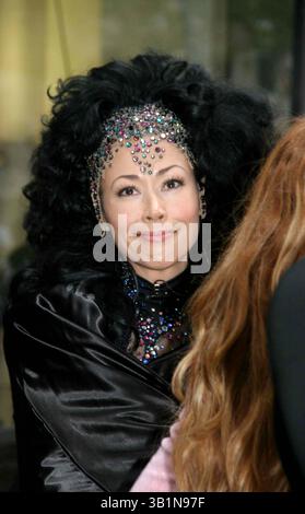 Oktober 30, 2006 - New York, New York, USA - I11311BT..The Today Show Halloween 2006..NBC Studios, New York City..10-31-2006. / / 2006.Ann Curry AS Cher(Bild: © Barry Talesnick/Globe Photos/ZUMAPRESS.com) Stockfoto