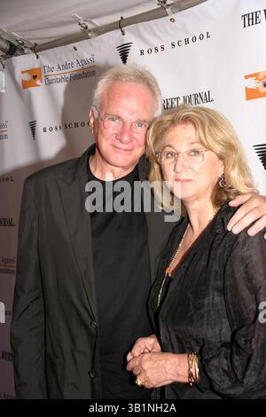 AUGUST 2008 - NEW YORK, NEW YORK, USA - I13517BT.1ST JÄHRLICHE ANDREA AGASSI CHARITABLE FOUNDATION AN DER ROSS SCHOOL, EAST HAMPTON NY 08-16-2008. - - DAVID YURMAN(Bild: © Barry Talesnick/Globe Photos/ZUMAPRESS.com) Stockfoto