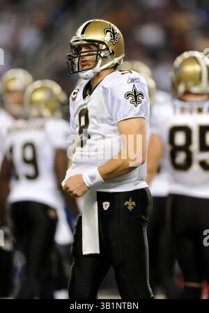 25. November 2010: Saints Quarterback Drew Brees #9 während eines Thanksgiving Day NFL Fußballspiels zwischen den Dallas Cowboys und den New Orleans Saints im Cowboys Stadium in Arlington, TX New Orleans besiegte Dallas 30-27(Credit Image: © Albert Pena/Cal Sport Media/ZUMAPRESS.com) Stockfoto