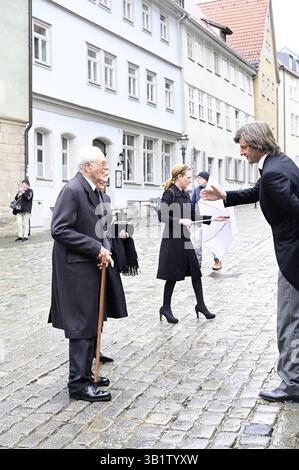 Franz Herzog von Bayern und Sophie Alexandra Prinzessin von Bayern und Ernst August Prinz von Hannover Jr. bei der Trauerfeier für Andreas Prinz von Sachsen-Coburg und Gotha in der Morizkirche. Coburg, 24.04.2025 Bayern Deutschland *** Franz Herzog von Bayern und Sophie Alexandra Prinzessin von Bayern und Ernst August Prinz von Hannover jr. Bei der Beerdigung für Andreas Prinz von Sachsen Coburg und Gotha in der Morizkirche Coburg, 24 04 2025 Bayern Deutschland Copyright: XMatthiasxWehnertx Stockfoto