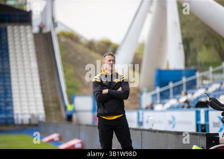 Castleford Head Coach Danny McGuire *** während des Super League-Spiels zwischen Huddersfield Giants und Castleford Tigers im John Smiths Stadium in Huddersfield, England am 26. April 2025. Foto von Simon Hall. Nur redaktionelle Verwendung, Lizenz für kommerzielle Nutzung erforderlich. Keine Verwendung bei Wetten, Spielen oder Publikationen eines einzelnen Clubs/einer Liga/eines Spielers. Quelle: UK Sports Pics Ltd/Alamy Live News Stockfoto