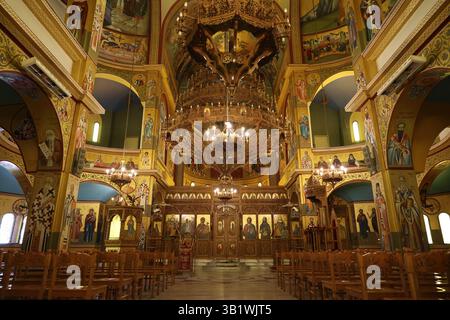 Innenansicht der Auferstehungskathedrale in der albanischen Stadt Korca Stockfoto