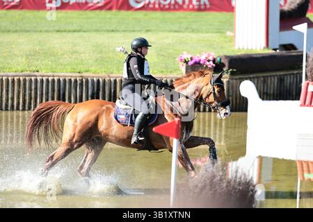 Nikola Bartova aus Tschechien mit Portas während des CCI2*-L Cross Country bei den Strzegom Spring Open II am 26. April 2025, Strzegom, Polen (Foto: Maxime David - MXIMD Pictures) Stockfoto