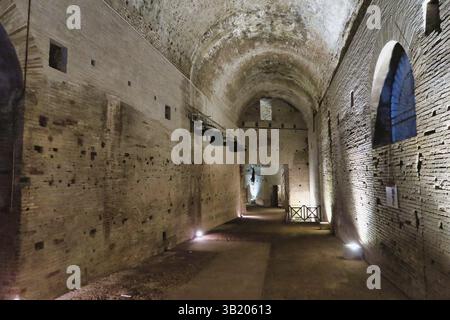 Eintritt zum Schloss, Foto als Hintergrund im alten italienischen römischen Domus aurea, rom, italien Stockfoto