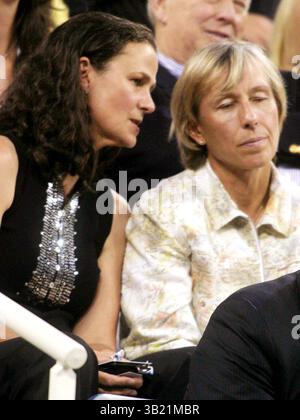August 2006 - New York, New York, USA - K49435JBB.2006 US Open Ceremony Umbenennung des US Open Venue für Billie Jean King , NEW YORK New York 28.08.2006. - MARTINA NAVRATILOVA(Foto: © John Barrett/Globe Photos/ZUMAPRESS.com) Stockfoto