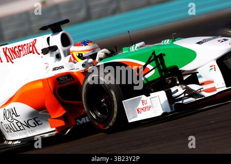 November 2010 - Abu Dhabi, Vereinigte Arabische Emirate - 16. November 2010 - Paul Di Resta (GBR) Force India VJM03...Formel 1 Young Driver Test, Yas Marina Circuit. (Vermerk: © Sutton Motorsports/ZUMAPRESS.com) Stockfoto