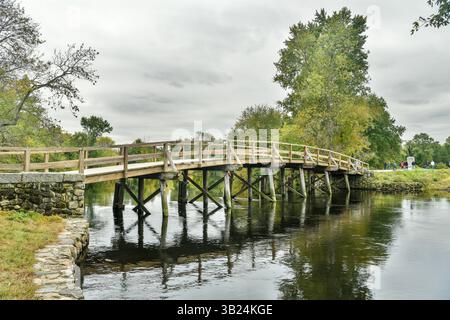 Concord, Massachusetts, Usa – 6. Oktober 2018. Old North Bridge über den Concord River in Concord, Massachusetts. Am 19. April 1775 wurde die Stockfoto