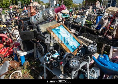 Detroit, Michigan, Vereinigte Staaten von Amerika – 14. Oktober 2018. Ansicht eines Abschnitts des Heidelberger Projekts, eines Outdoor-Kunstprojekts im McDougall-H Stockfoto