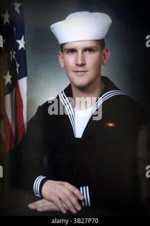 Petty Officer 3rd Class James R. Layton, Navy Corpsman, gehörte zu vier Amerikanern, die am Dienstag in einem Hinterhalt in einem rauen Teil Afghanistans getötet wurden. September 2009. (Kreditbild: © Modesto Bee/ZUMA Press) Stockfoto