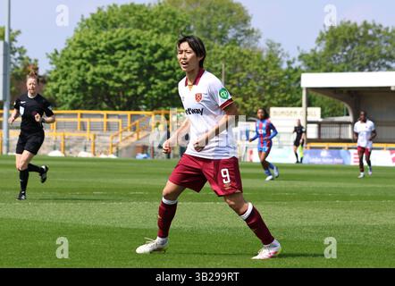 London, Großbritannien. April 2025. Riko Ueki (West Ham 9) während des Women's Super League Spiels zwischen Crystal Palace und West Ham United am 27. April 2025 im VBS Community Stadium in London. (Bettina Weissensteiner/SPP) Credit: SPP Sport Pressefoto. /Alamy Live News Stockfoto