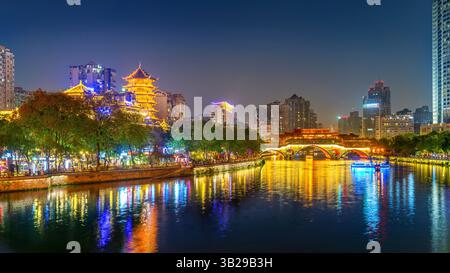 AnShun Brücke bei Nacht in chengdu Stadt, China. Stockfoto