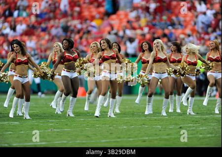 29. August 2009: Die Cheerleader der Kansas City Chiefs treten während eines Vorsaisonspiels gegen die Seattle Seahawks im Arrowhead Stadium in Kansas City, Missouri auf. (Bild: © Peter Aiken/Cal Sport Media/ZUMA Press/ZUMA Press) Stockfoto