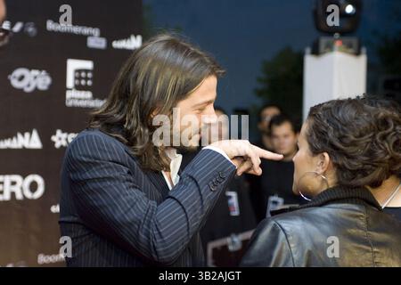 17. August 2009 – Mexiko-Stadt, Mexiko – Schauspieler DIEGO LUNA nimmt am 17. August 2009 an einer Pressekonferenz Teil, um den Film „Just Walking“ im W Hotel zu präsentieren. (Kreditbild: © Carlos Tischler/ZUMA Press) Stockfoto