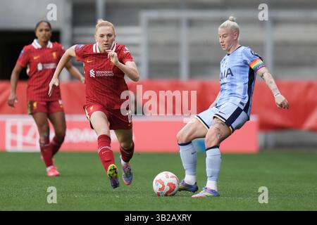 St Helens, Großbritannien. April 2025. Liverpool FC gegen Tottenham FC Barclays Womens Super League Totally Wicked Stadium. St Helens ENGLAND - 27. April 2025 Bethany England of Spurs während des Spiels der Barclays Womens Super League zwischen Liverpool FC und Spurs FC im Totally Wicked Stadium. Am 27. April 2025 in St. Helens.England Stockfoto