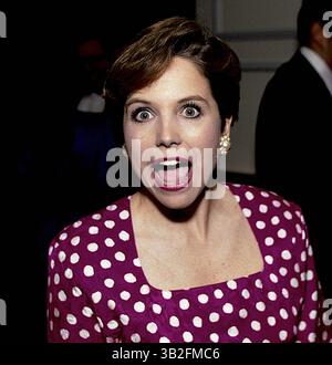 April 2015 - Washington, District of Columbia, Vereinigte Staaten von Amerika - Washington, DC. 1990.Katherine Couric. Katherine Anne ''Katie'' Couric January ist eine US-amerikanische Journalistin und Autorin. Sie ist derzeit Yahoo Global News Anchor. Couric war Fernsehmoderator bei allen großen drei Fernsehsendern in den Vereinigten Staaten. Sie arbeitete von 1989 bis 2006 für NBC News, von 2006 bis 2011 für CBS News und von 2011 bis 2014 für ABC News. Zusätzlich zu ihren Rollen im Fernsehen moderierte sie Katie, eine syndizierte Talkshow, die ab dem 10. September 2012 von Disney-ABC produziert wurde Stockfoto