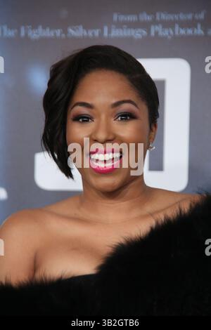 13. Dezember 2015 - New York, New York, USA - ALICIA QUARLES nimmt an der Weltpremiere von „Joy“ Teil. Das Ziegfeld Theater, NYC. Dezember 2015.Fotos von , Photos Inc 2015 (Kreditbild: © Sonia Moskowitz/Globe Photos via ZUMA Wire) Stockfoto