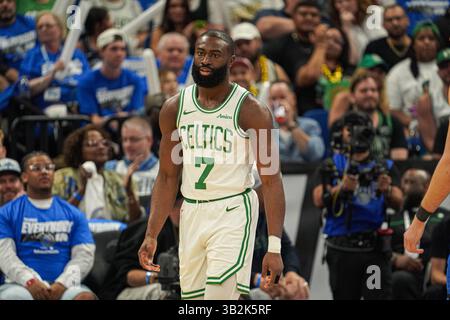 Orlando, Florida, USA, 27. April 2025, Bostoner Celtics Wache Jaylen Brown #7 im Kia Center. (Foto: Marty Jean-Louis/Alamy Live News Stockfoto