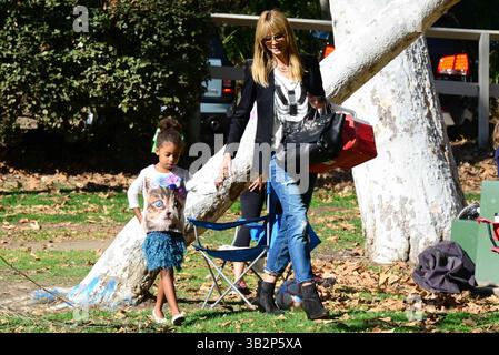 Heidi Klum mit ihrer Tochter Lou Sulola Samuel am 18. Januar 2014 in Hollywood, Kalifornien Stockfoto