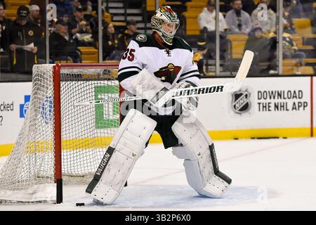 Donnerstag, 19. November 2015: Minnesota Wild Torwart Darcy Kuemper (35) wärmt sich vor dem Start des Spiels der National Hockey League zwischen den Minnesota Wild und den Boston Bruins im TD Garden in Boston auf. Die Bruins besiegen die Wilden mit 4:2. Eric Canha/CSM(Bild: © Eric Canha/CSM via ZUMA Wire) Stockfoto